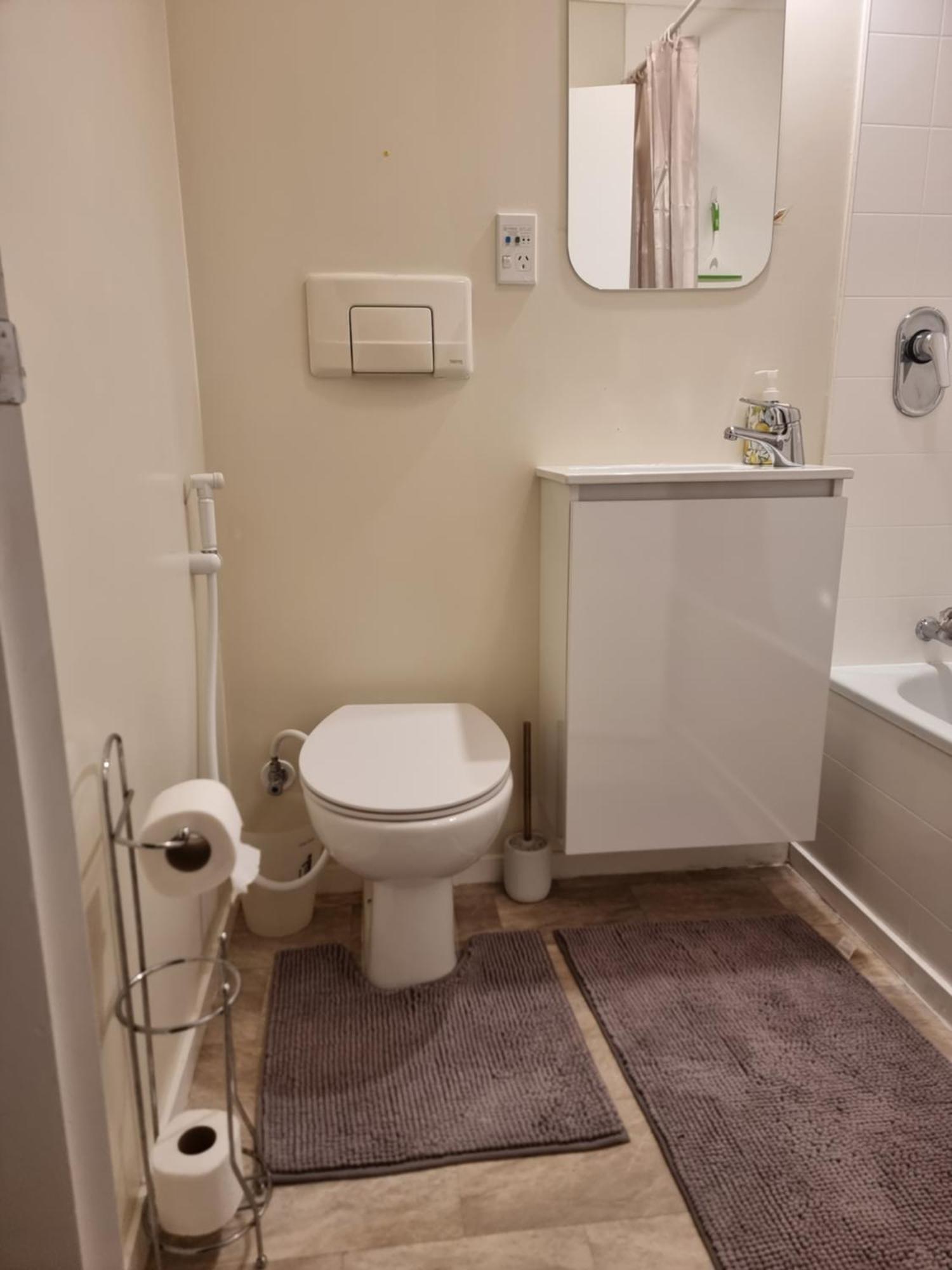 Entire Ground Floor With Full-Privacy And Family-Friendly Popular To Ferry Catchers 웰링턴 외부 사진