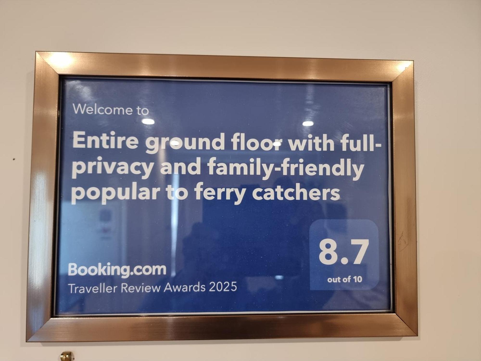 Entire Ground Floor With Full-Privacy And Family-Friendly Popular To Ferry Catchers 웰링턴 외부 사진